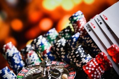 Feature round activation showing live dealer confirming multiplier